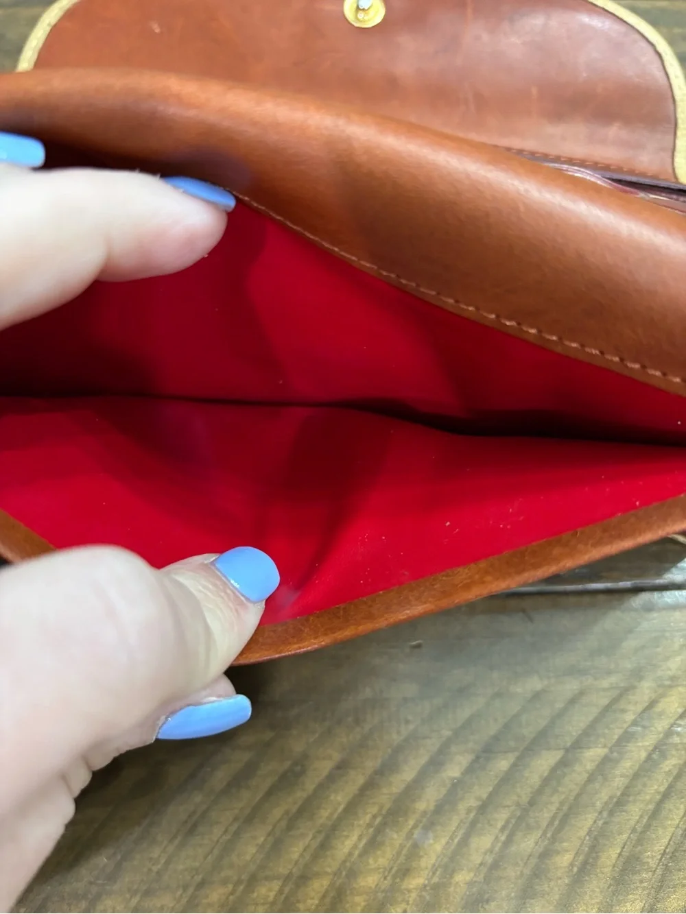 Dooney & Bourke Beige Leather Continental Clutch Wallet